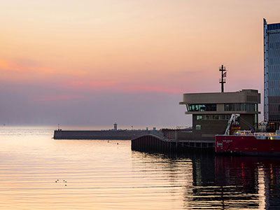 <br />
<b>Warning</b>:  Undefined variable $image in <b>/home/berlagevlag/domains/berlagevlag.nl/public_html/inzendingen/bediencentrale-op-scheveningen.php</b> on line <b>53</b><br />
